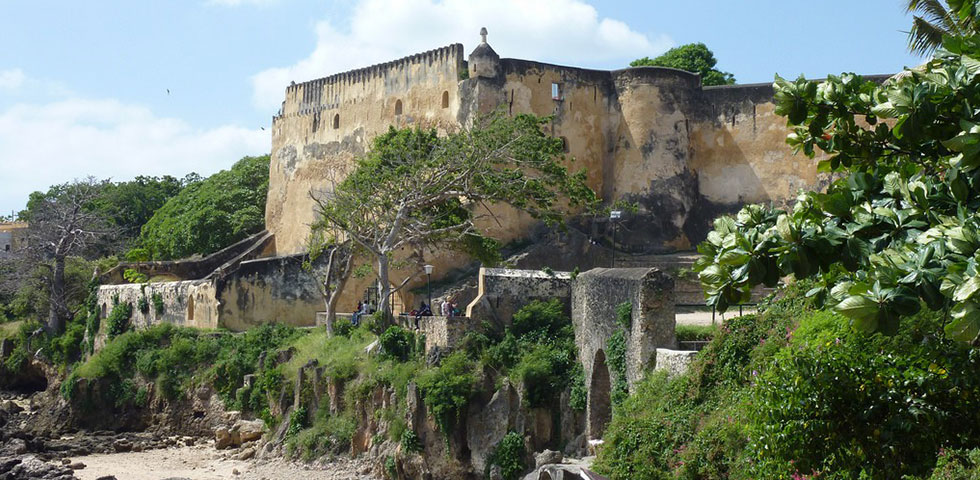 Mombasa City Tour Mombasa City Tour / Fort Jesus / Mama Ngina Drive / Elephat Tasks / Mombasa Mamba village